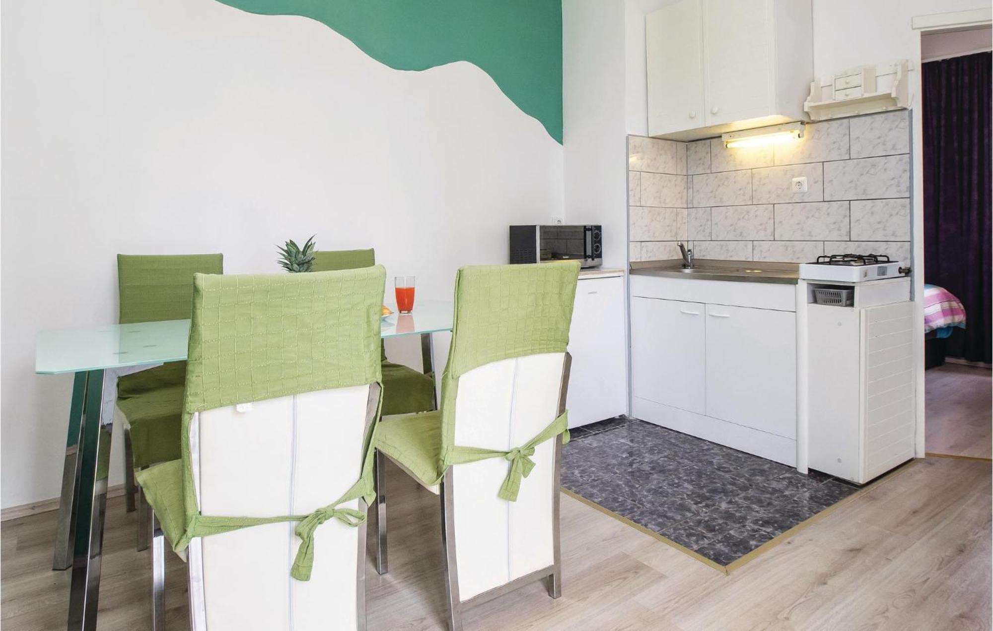 Cozy Apartment In Split With Kitchenette المظهر الخارجي الصورة
