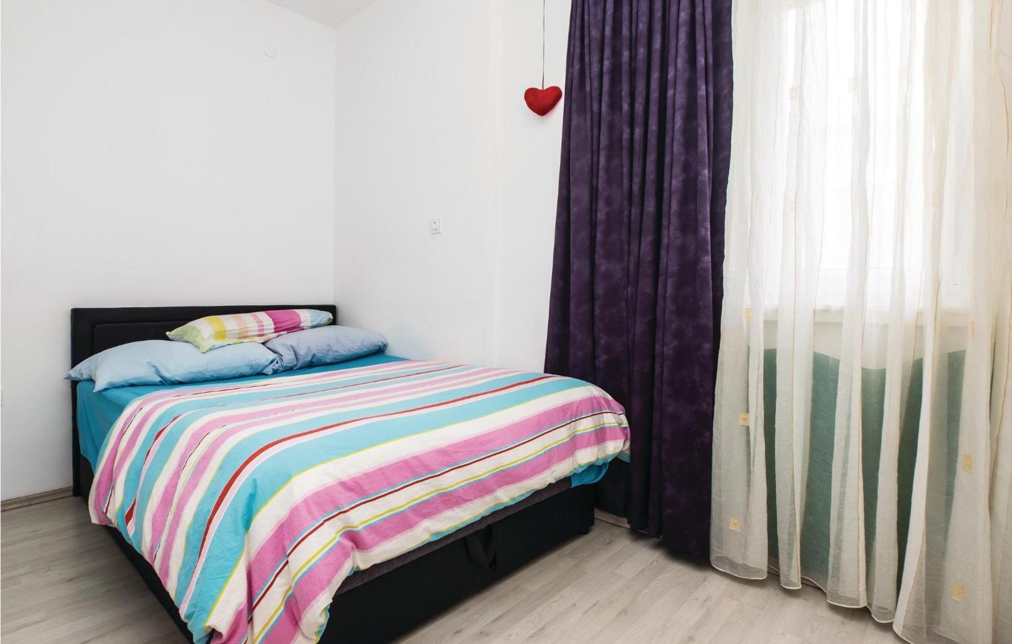 Cozy Apartment In Split With Kitchenette المظهر الخارجي الصورة